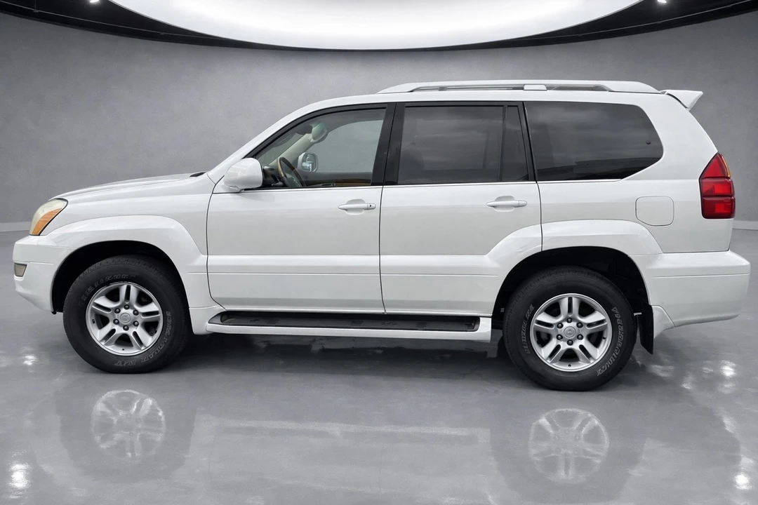 2005 Lexus GX 1st Gen - Image 2 of 8