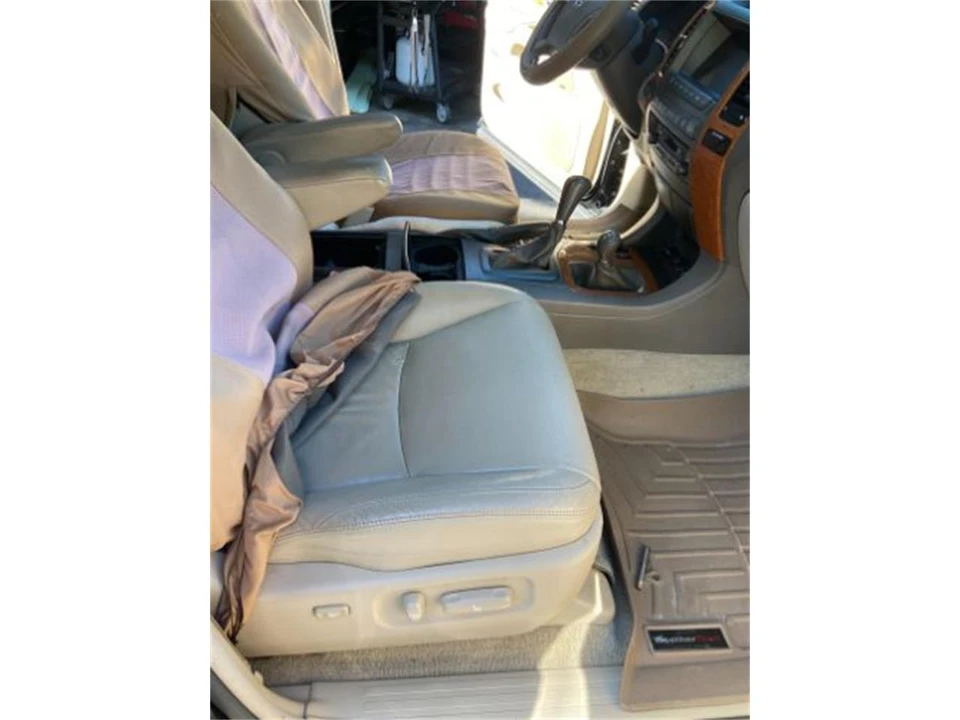 2005 Lexus GX 1st Gen - Image 2 of 13