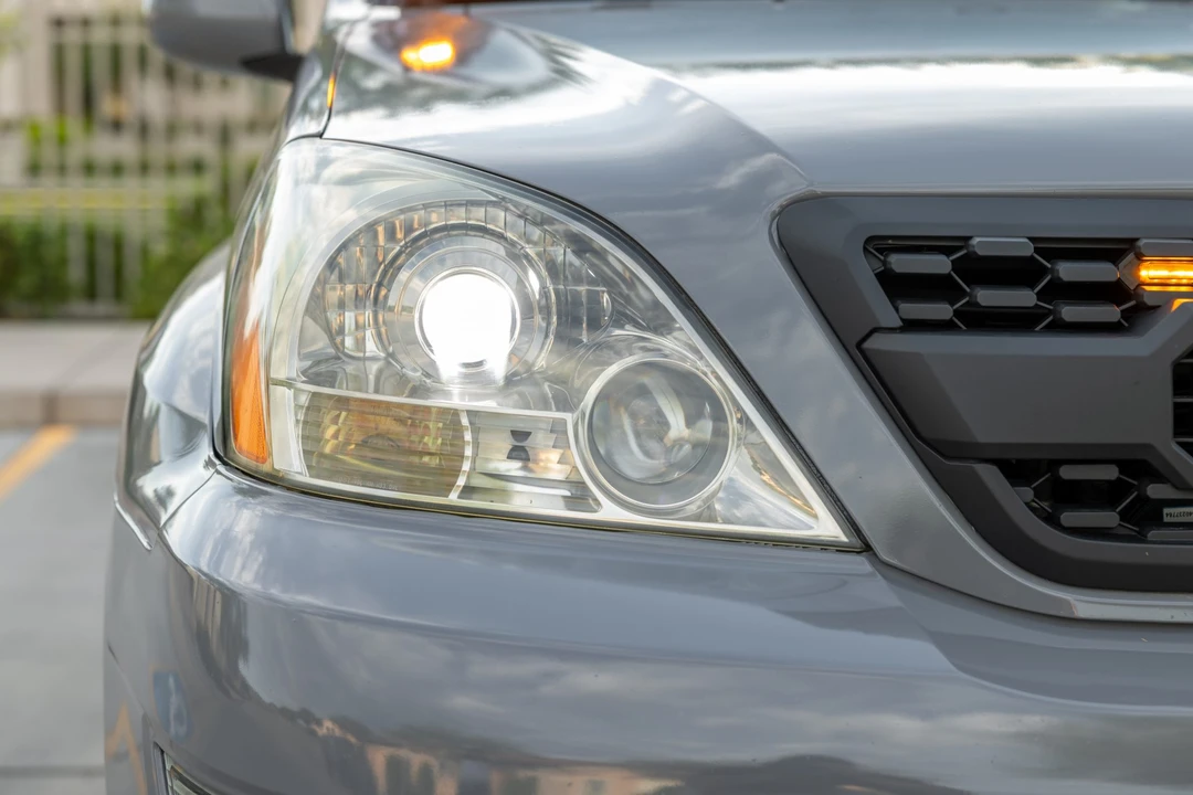 2005 Lexus GX 1st Gen - Image 9 of 31