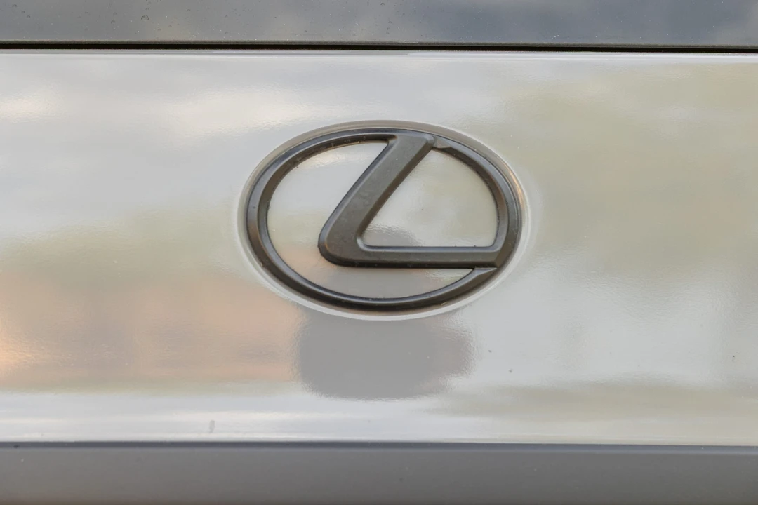 2005 Lexus GX 1st Gen - Image 26 of 31