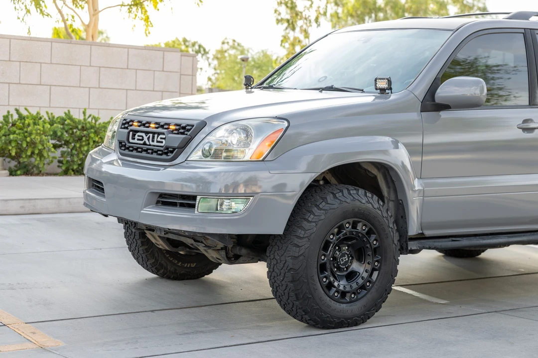 2005 Lexus GX 1st Gen - Image 11 of 31