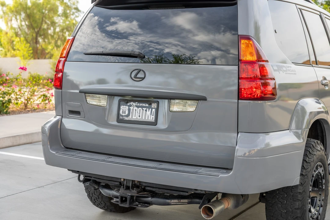 2005 Lexus GX 1st Gen - Image 17 of 31