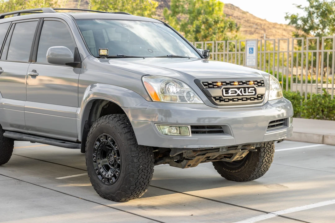 2005 Lexus GX 1st Gen - Image 12 of 31