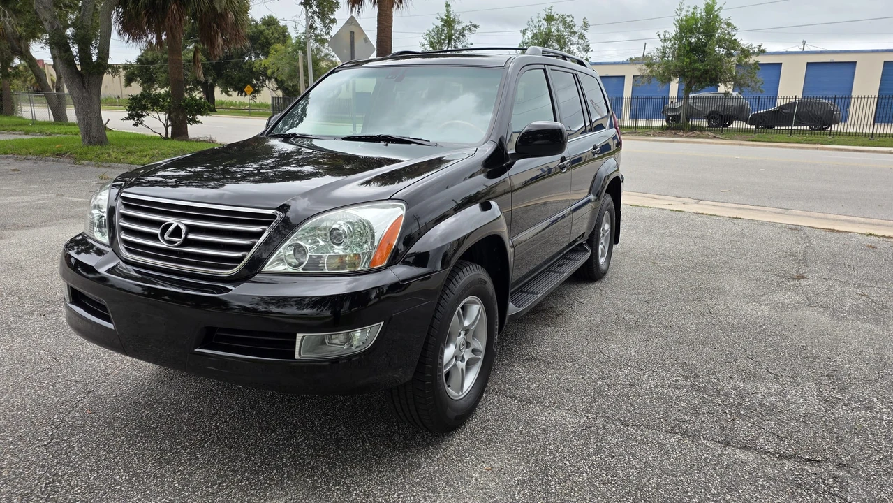 2005 Lexus GX 1st Gen - Image 3 of 31