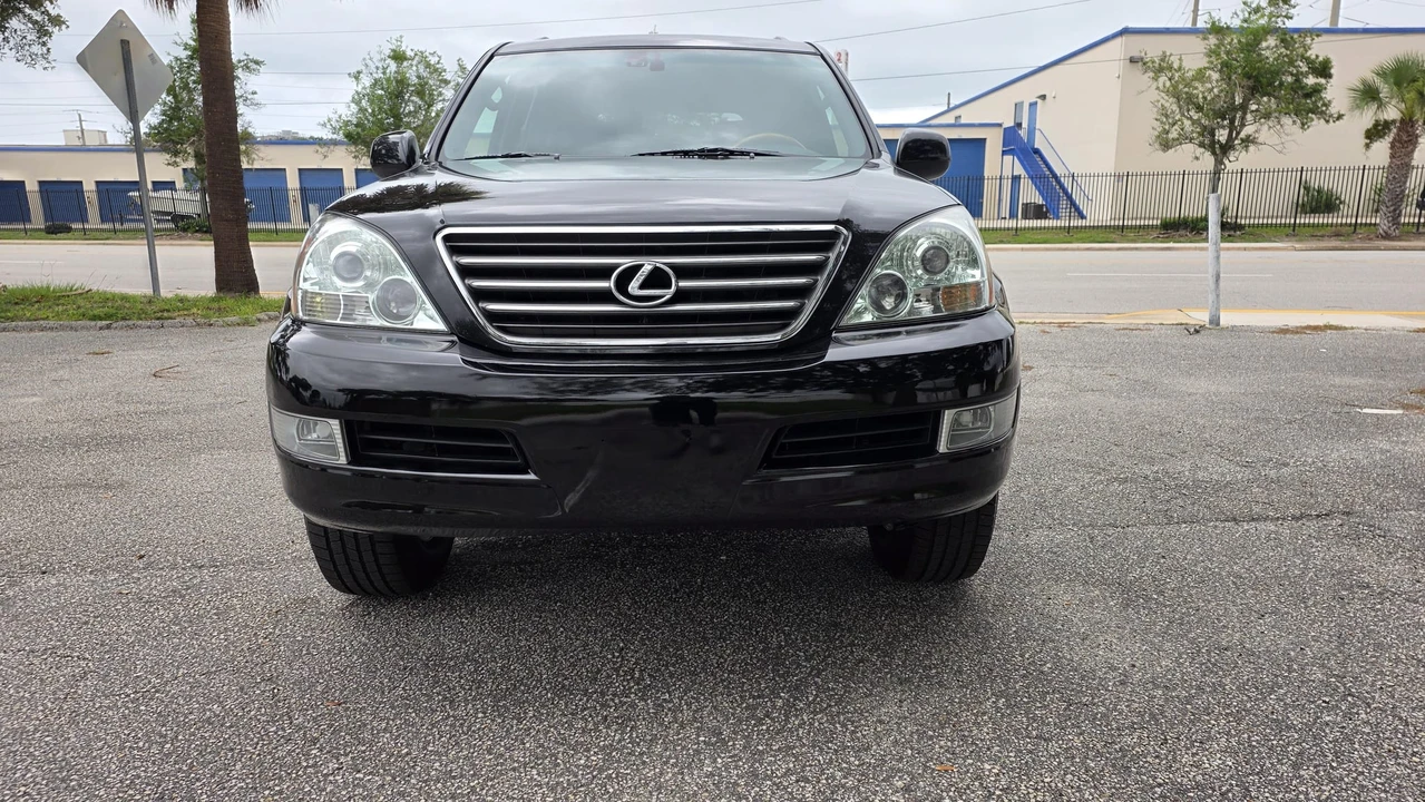 2005 Lexus GX 1st Gen - Image 29 of 31