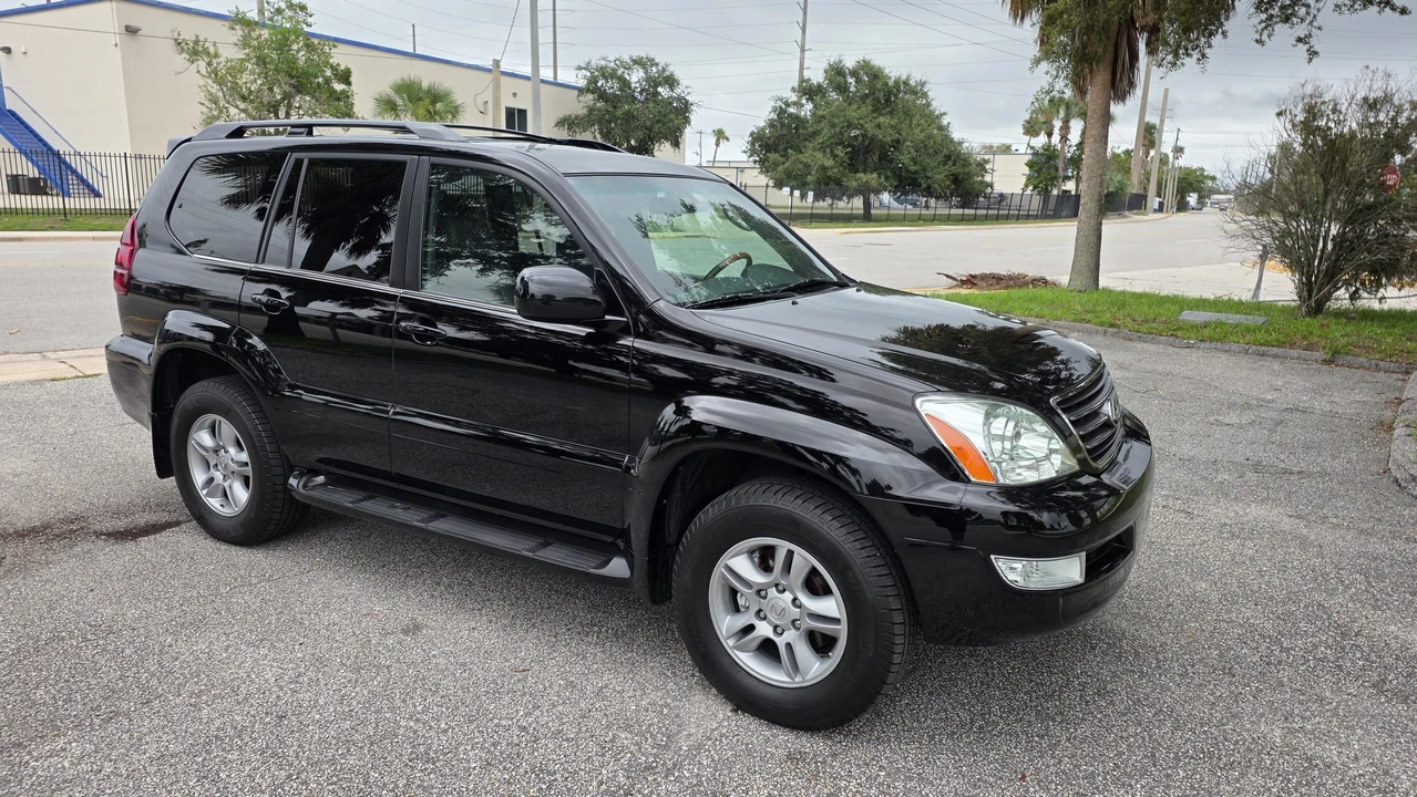 2005 Lexus GX 1st Gen - Image 23 of 31