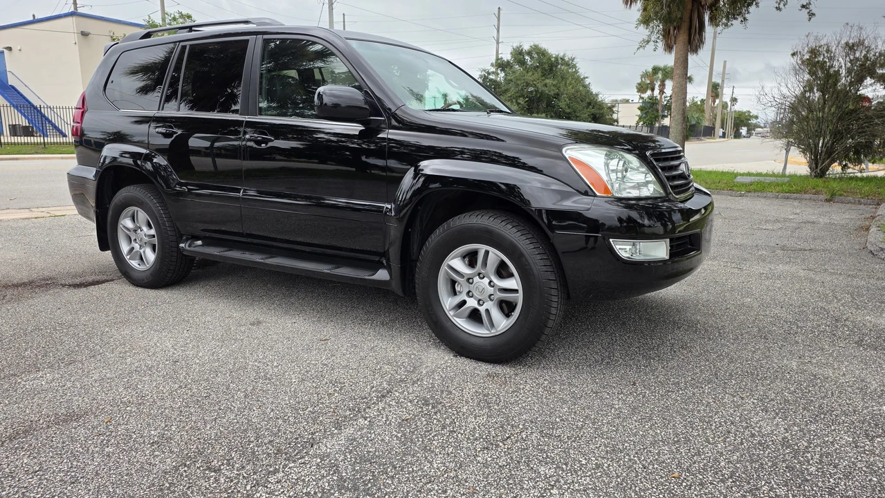 2005 Lexus GX 1st Gen - Image 24 of 31