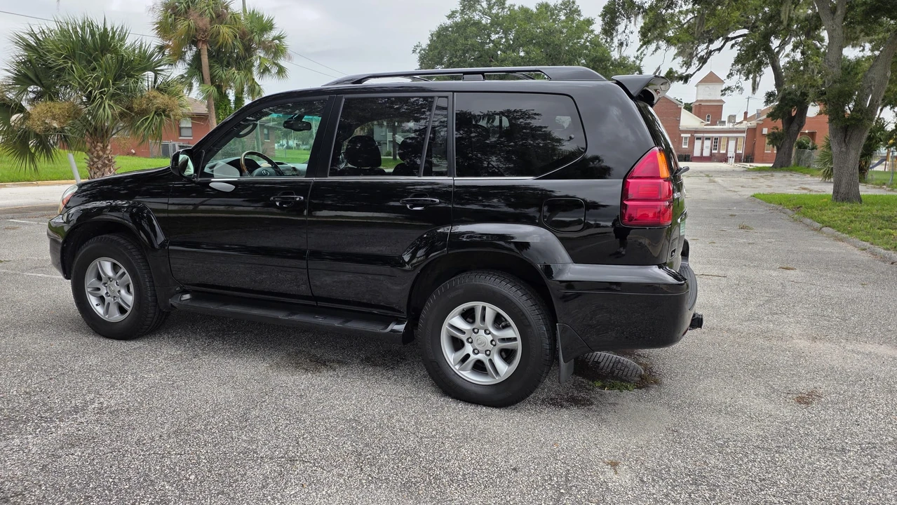 2005 Lexus GX 1st Gen - Image 7 of 31