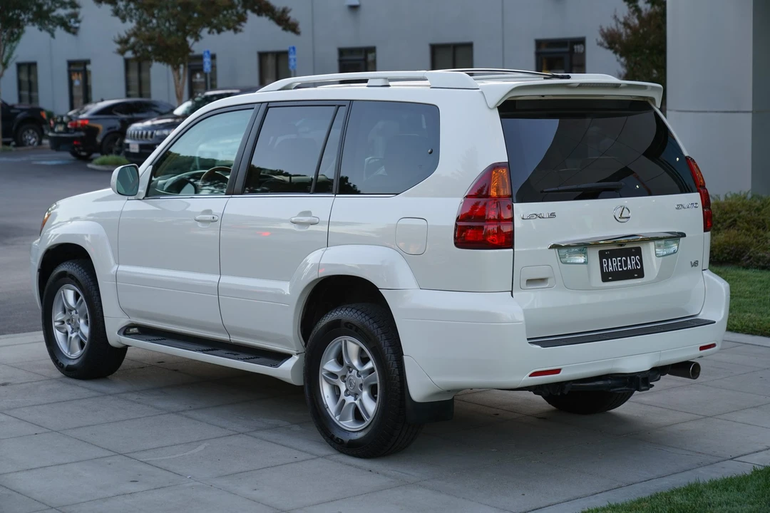 2005 Lexus GX 1st Gen - Image 9 of 31
