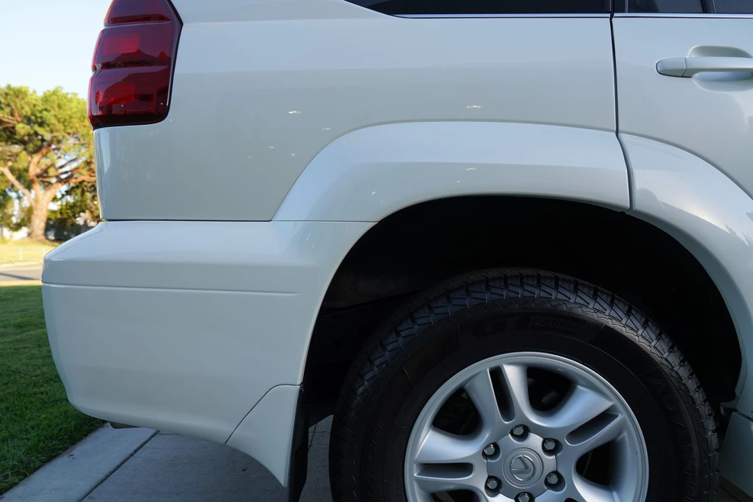 2005 Lexus GX 1st Gen - Image 23 of 31