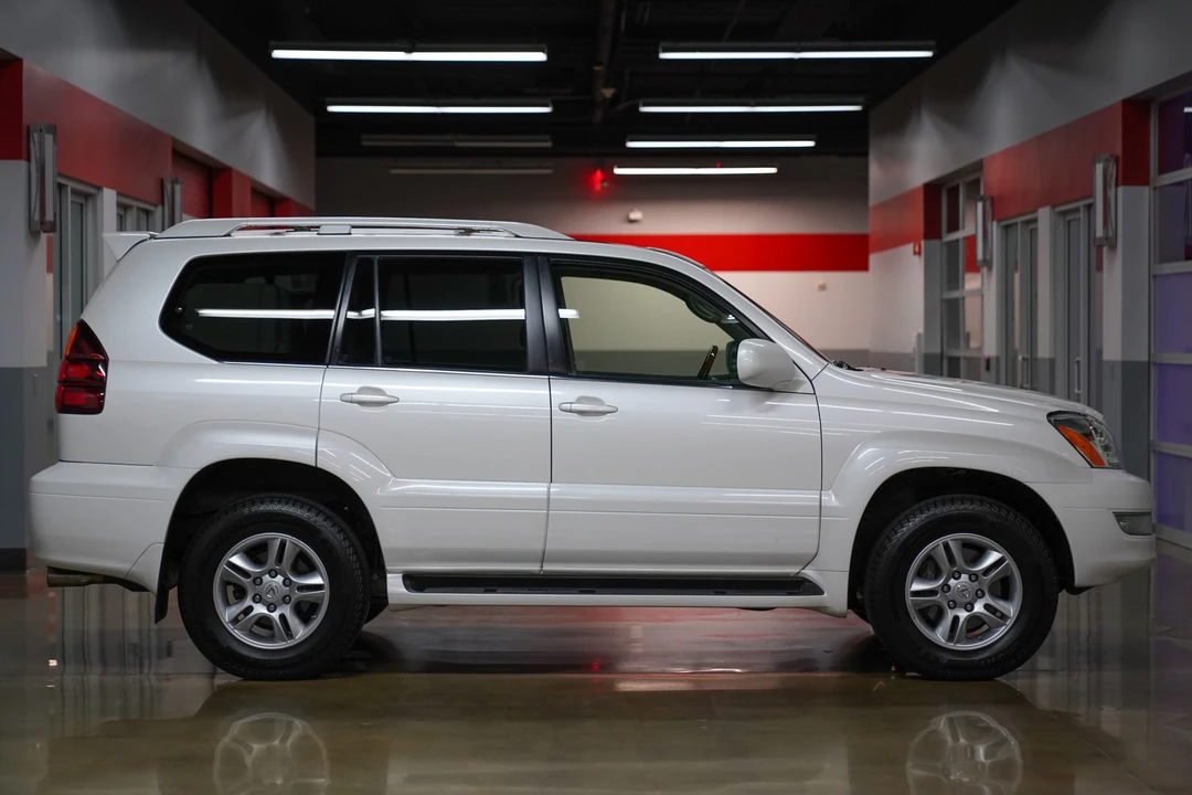 2005 Lexus GX 1st Gen - Image 14 of 31