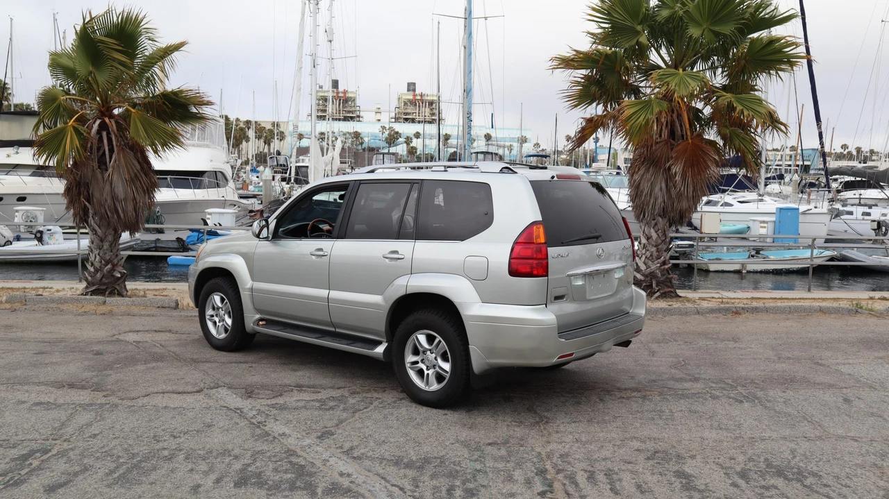 2005 Lexus GX 1st Gen - Image 7 of 31