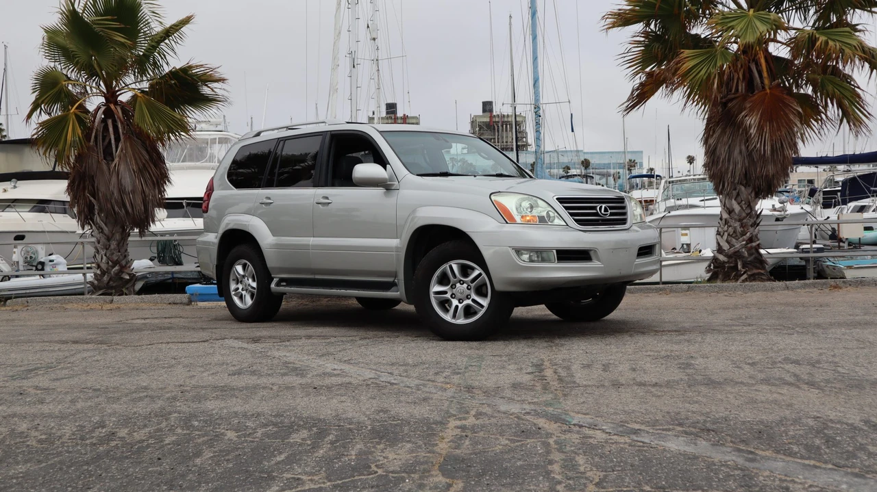 2005 Lexus GX 1st Gen - Image 20 of 31