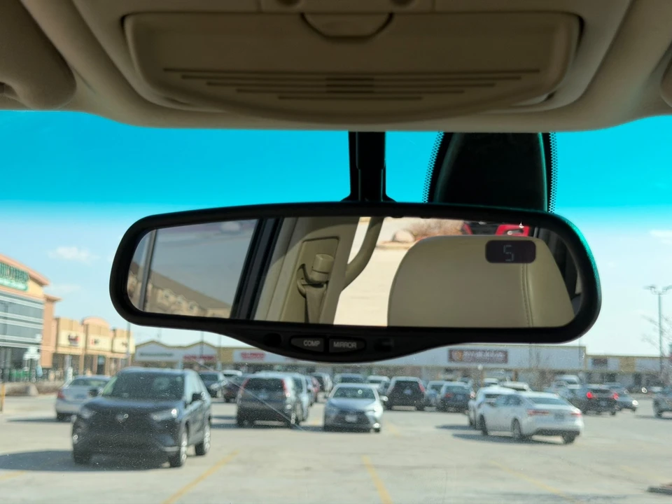 2005 Lexus GX 1st Gen - Image 18 of 21