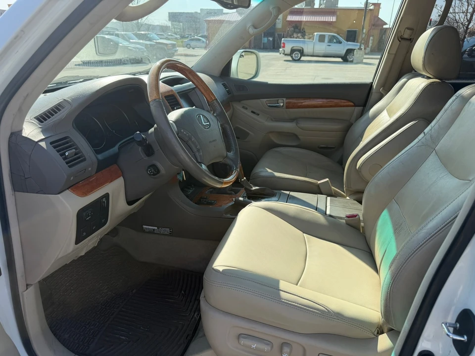 2005 Lexus GX 1st Gen - Image 10 of 21
