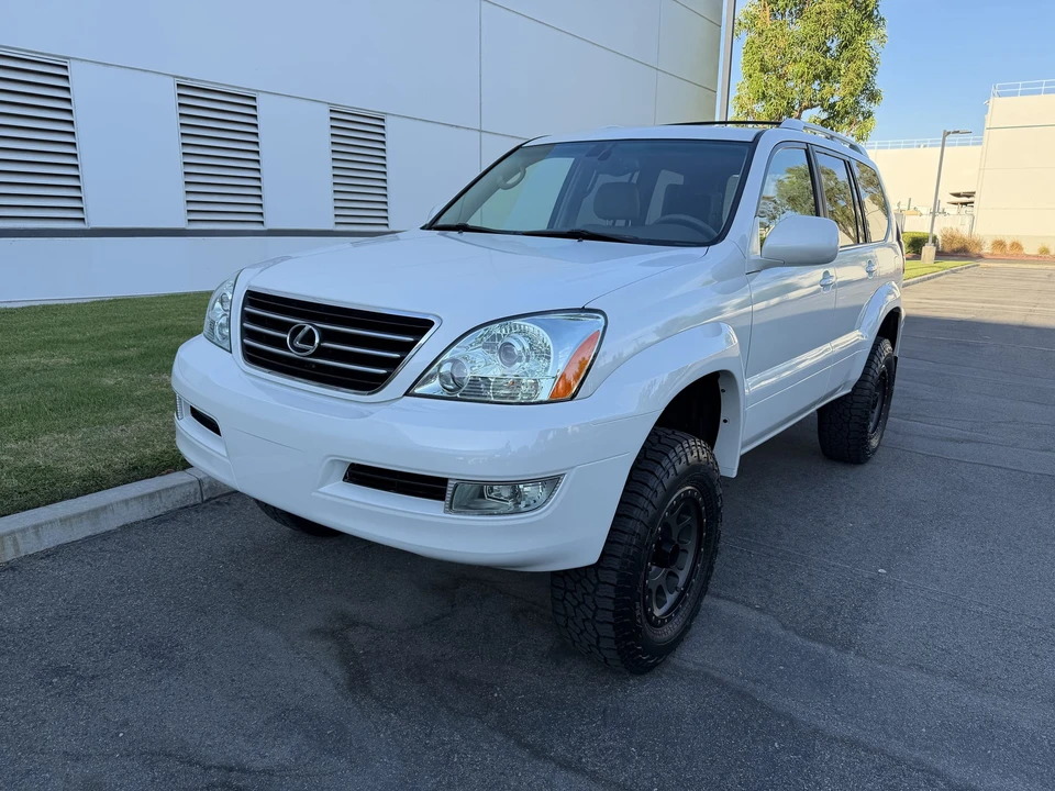 2005 Lexus GX 1st Gen - Image 4 of 31