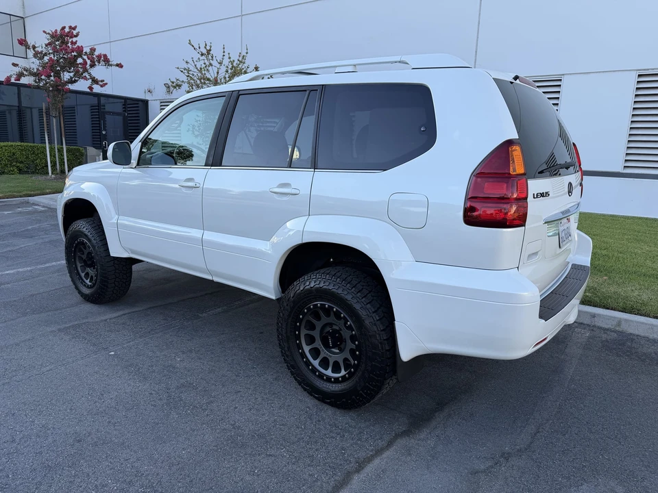 2005 Lexus GX 1st Gen - Image 7 of 31