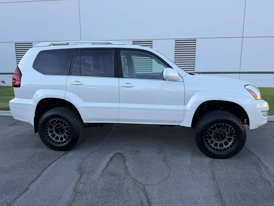 2005 Lexus GX 1st Gen - Image 14 of 31