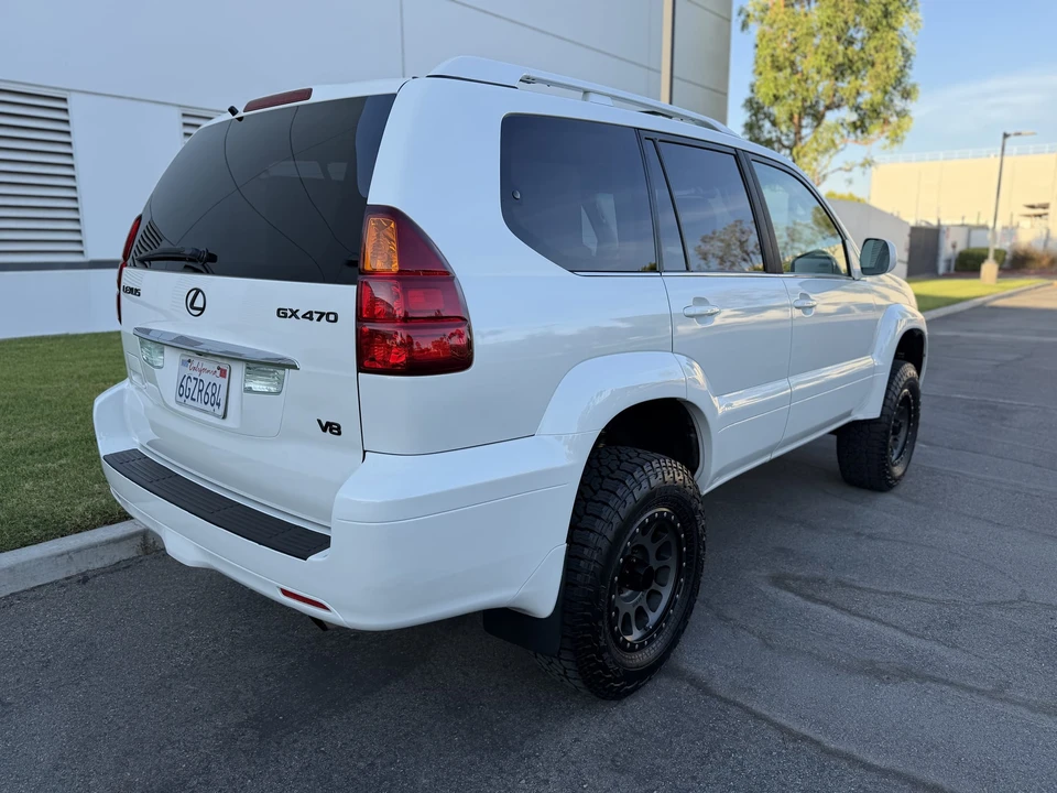 2005 Lexus GX 1st Gen - Image 11 of 31