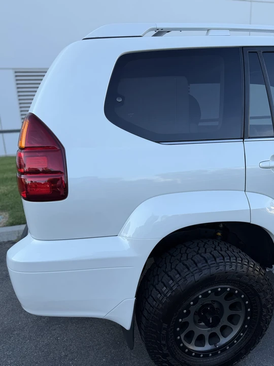 2005 Lexus GX 1st Gen - Image 28 of 31