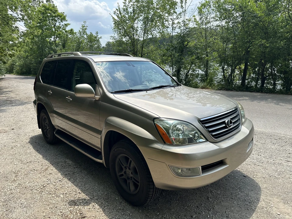 2005 Lexus GX 1st Gen - Image 11 of 31
