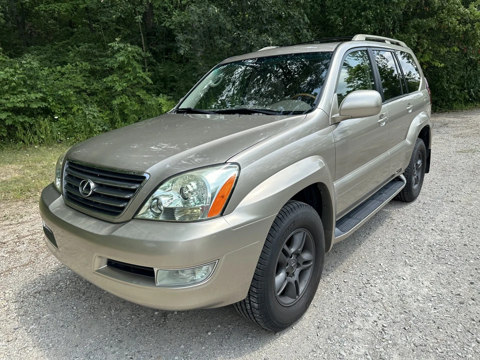 2005 Lexus GX 1st Gen - Image 3 of 31