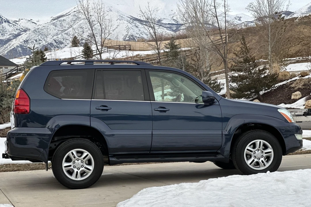 2005 Lexus GX 1st Gen - Image 4 of 31