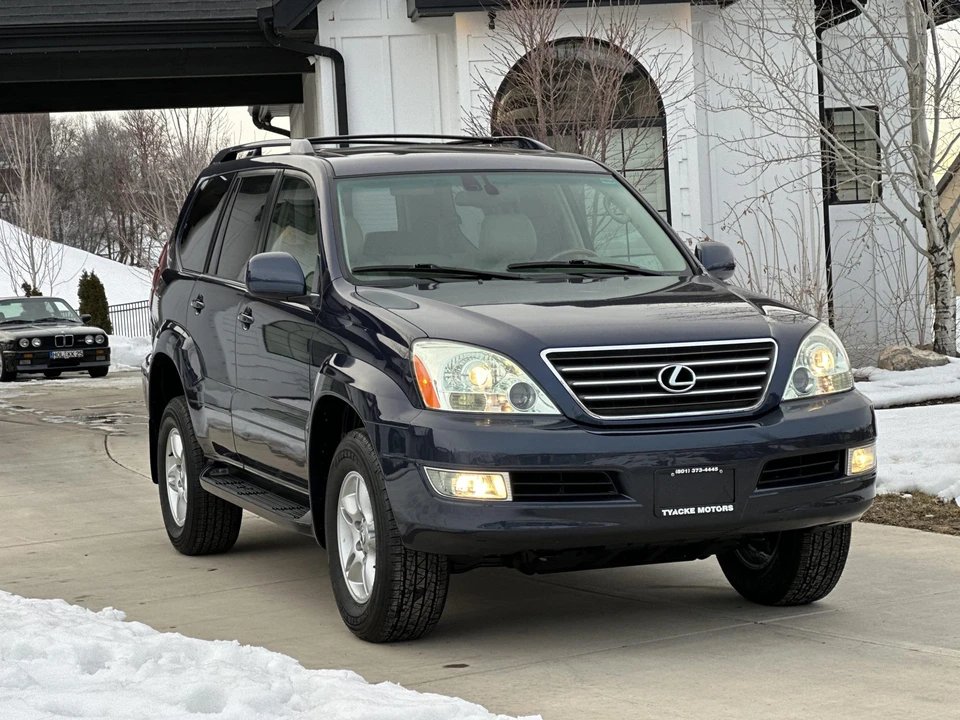 2005 Lexus GX 1st Gen - Image 2 of 31
