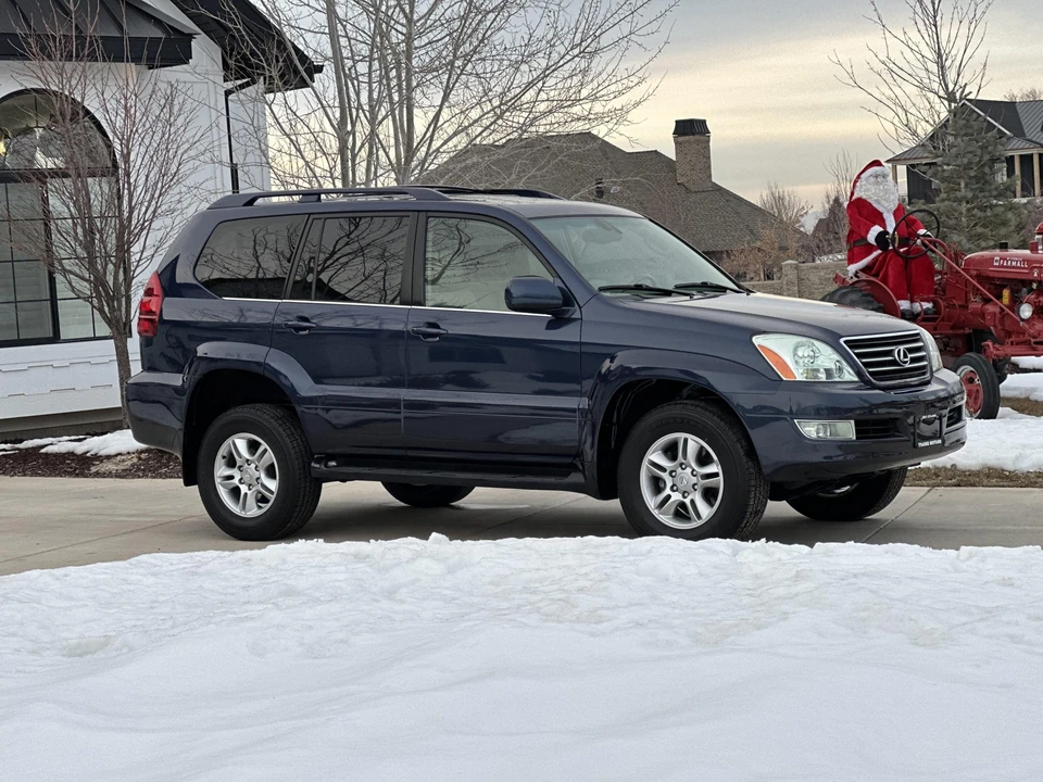 2005 Lexus GX 1st Gen - Image 3 of 31