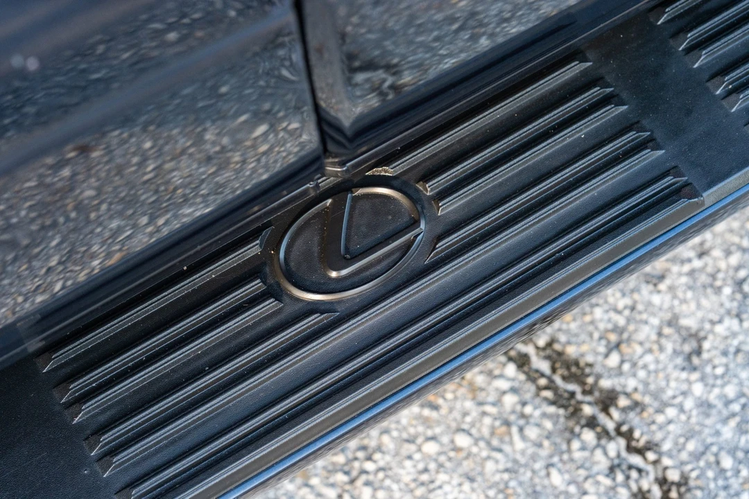 2005 Lexus GX 1st Gen - Image 17 of 31