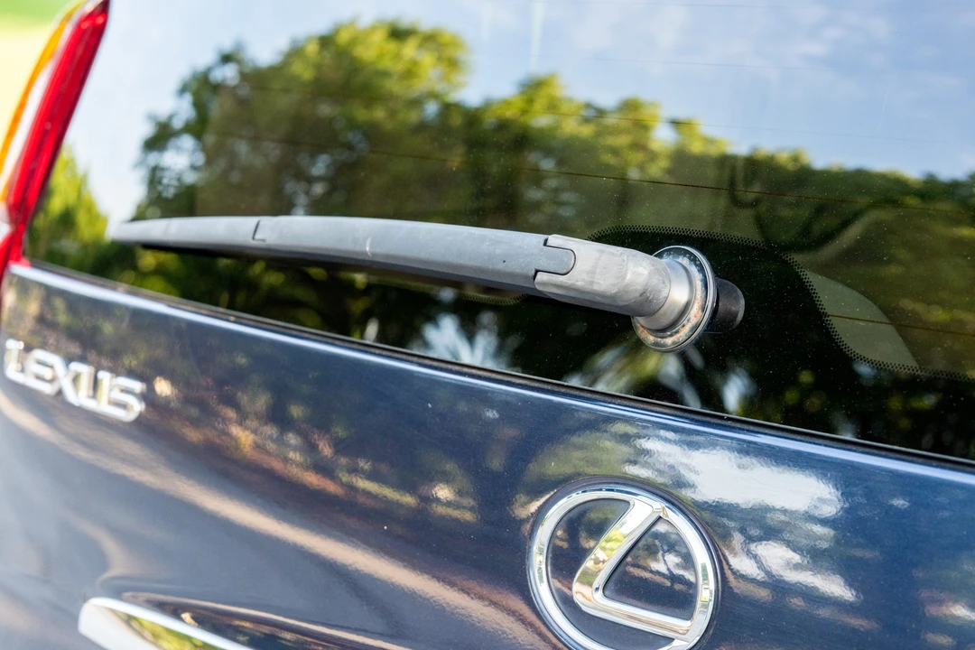 2005 Lexus GX 1st Gen - Image 24 of 31