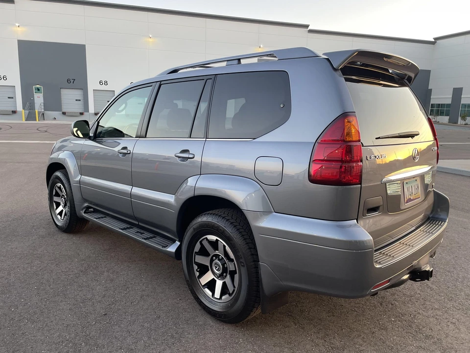 2005 Lexus GX 1st Gen - Image 8 of 31