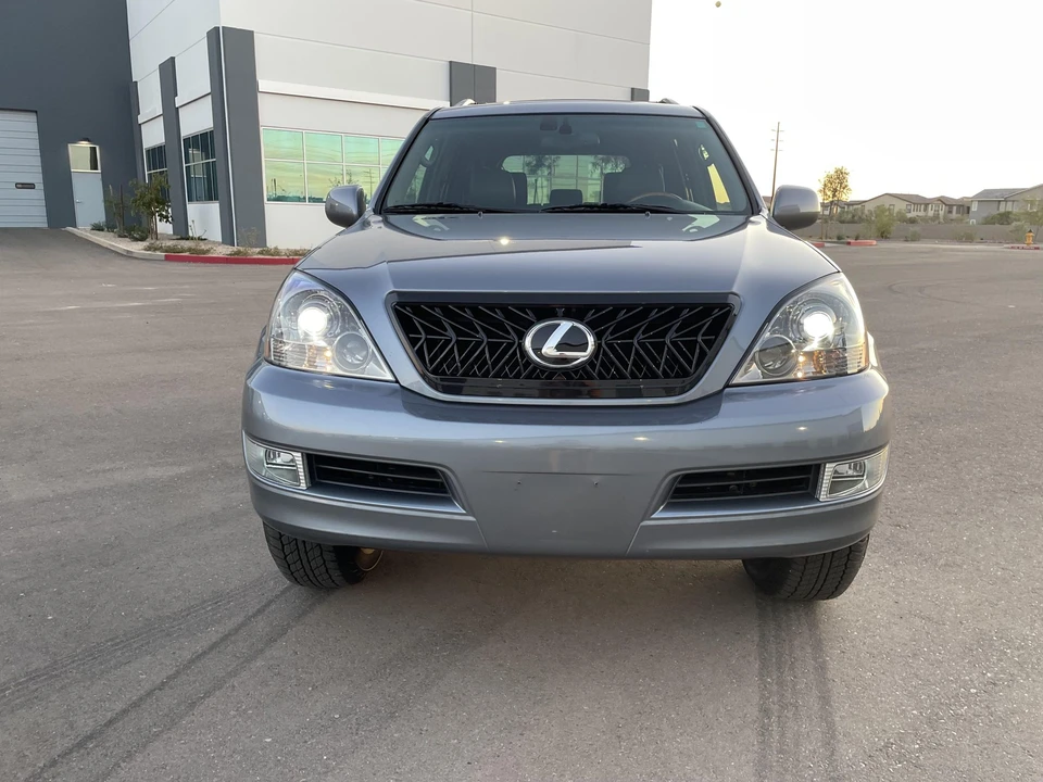 2005 Lexus GX 1st Gen - Image 18 of 31