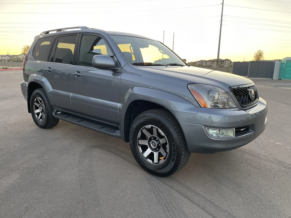 2005 Lexus GX 1st Gen - Image 14 of 31