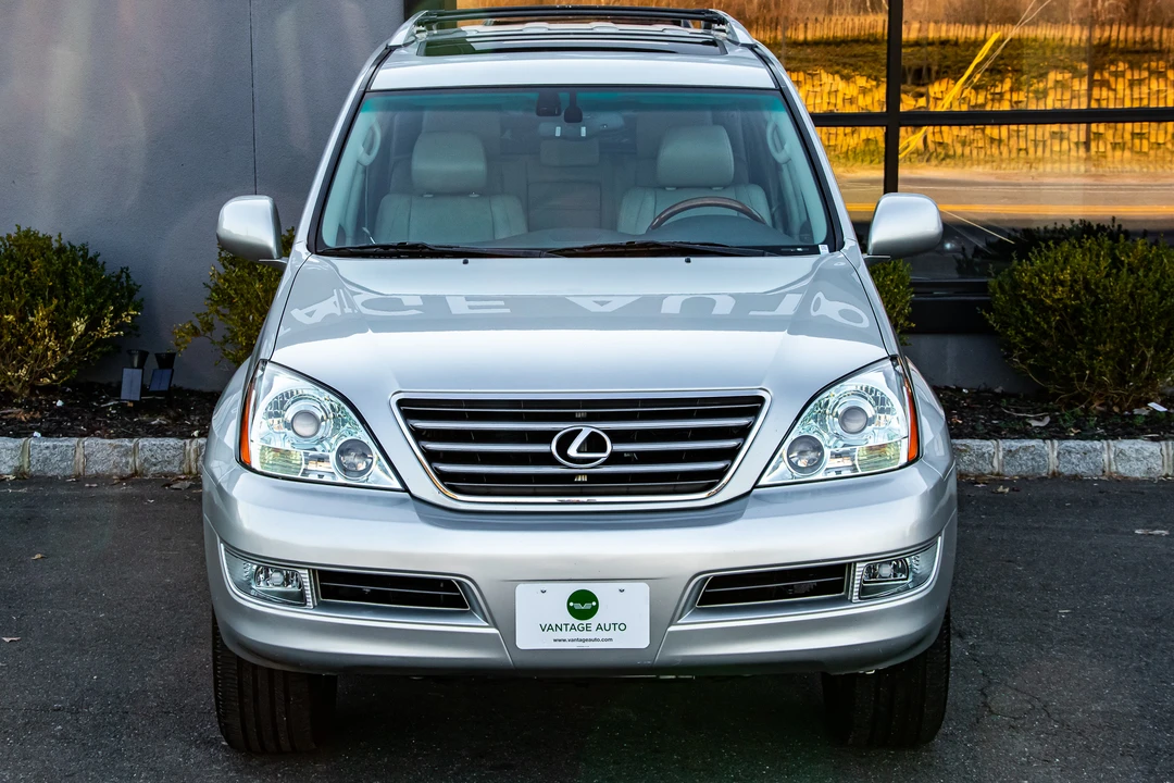 2005 Lexus GX 1st Gen - Image 18 of 31