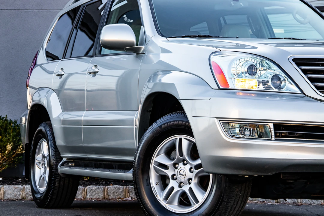 2005 Lexus GX 1st Gen - Image 27 of 31