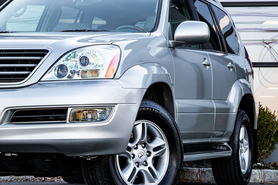 2005 Lexus GX 1st Gen - Image 28 of 31