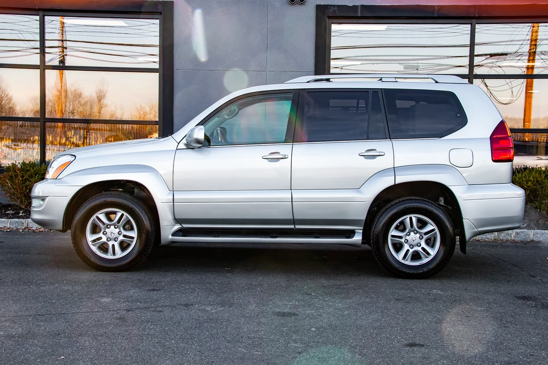 2005 Lexus GX 1st Gen - Image 5 of 31