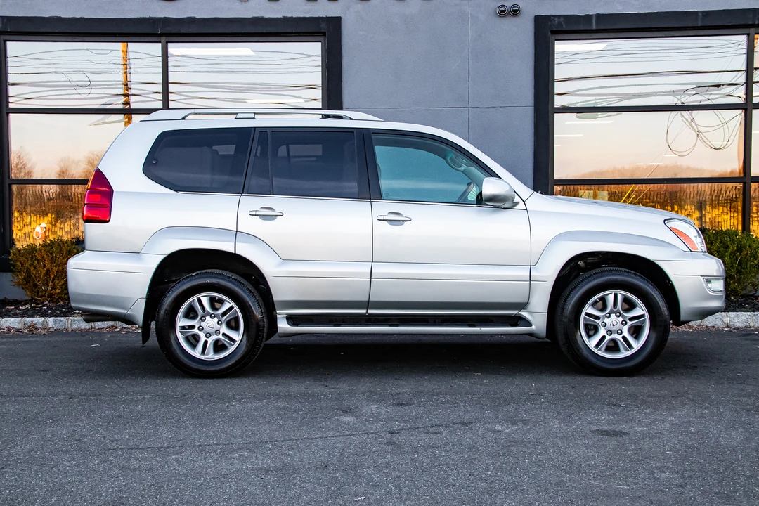 2005 Lexus GX 1st Gen - Image 14 of 31