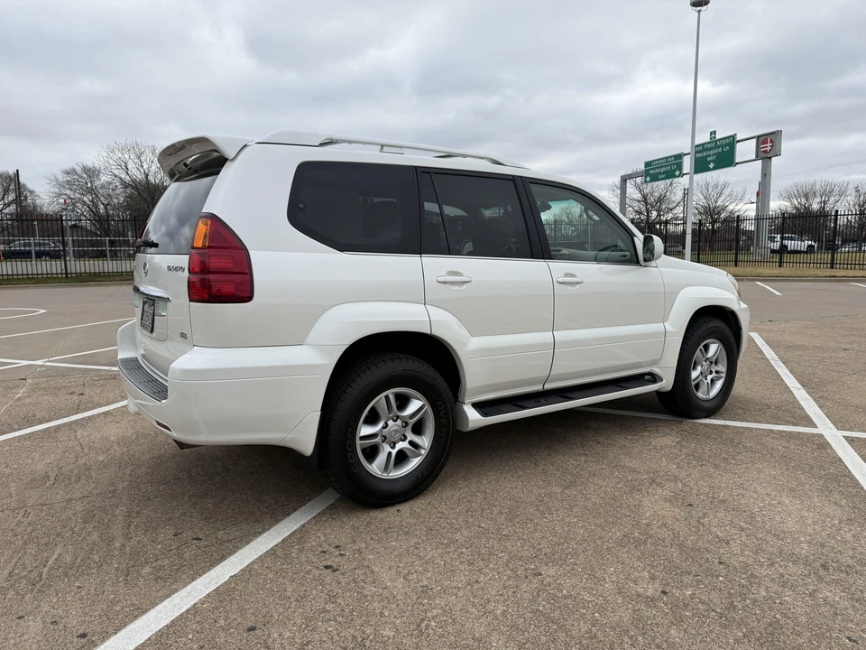 2005 Lexus GX 1st Gen - Image 14 of 31