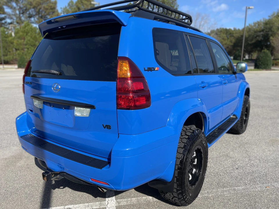 2005 Lexus GX 1st Gen - Image 11 of 31