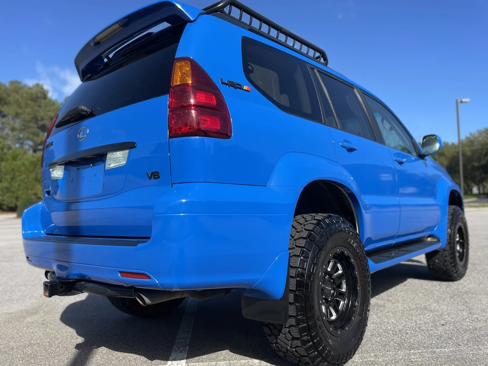 2005 Lexus GX 1st Gen - Image 10 of 31