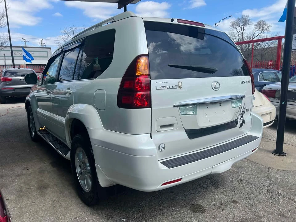 2005 Lexus GX 1st Gen - Image 2 of 6