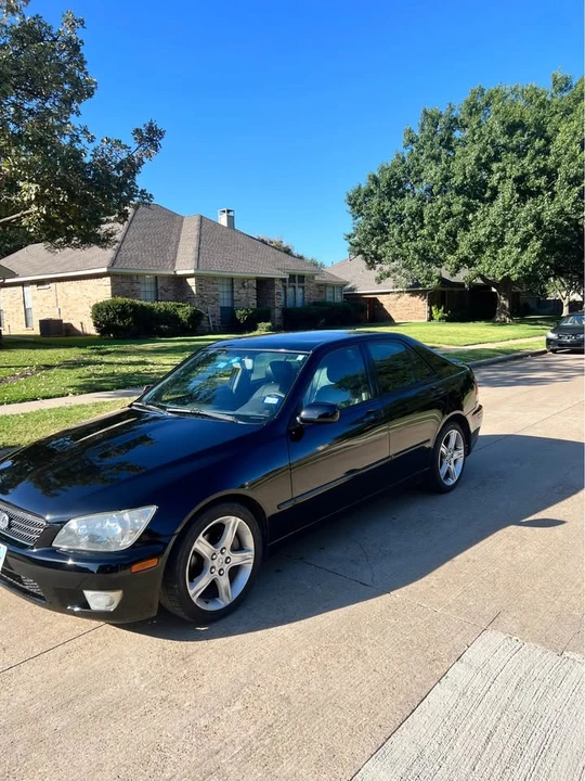 2005 Lexus IS 1st Gen - Image 3 of 8