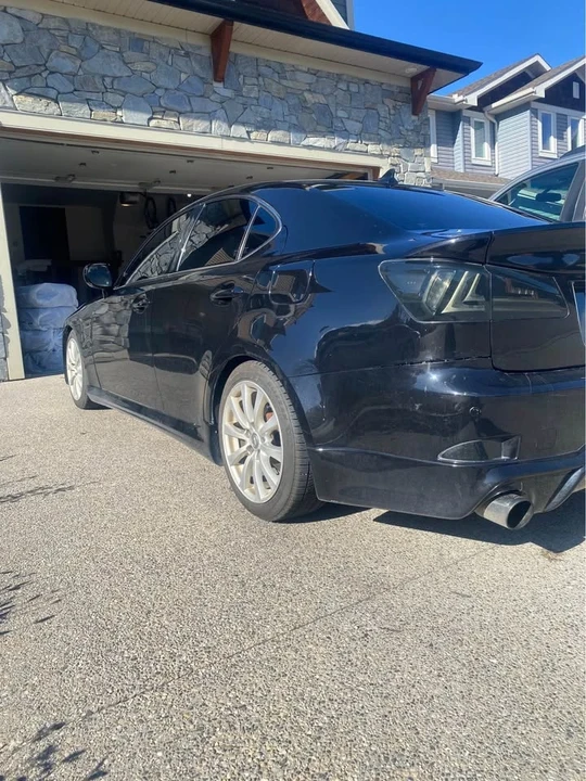 2005 Lexus IS 1st Gen - Image 5 of 12