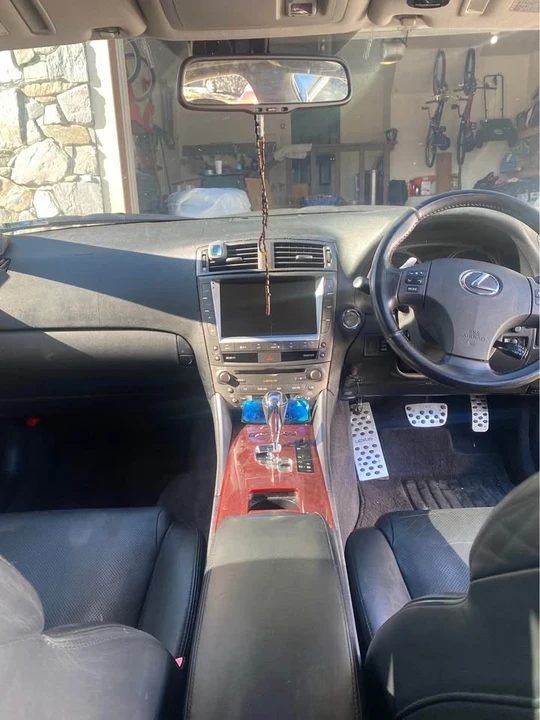 2005 Lexus IS 1st Gen - Image 10 of 12