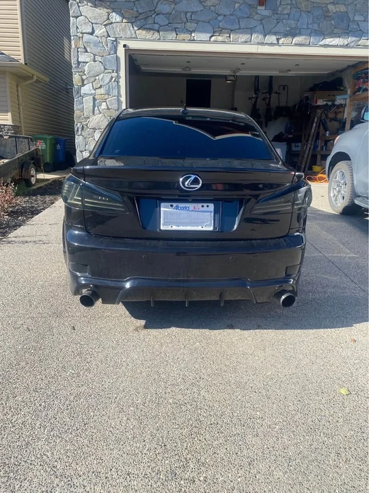 2005 Lexus IS 1st Gen - Image 4 of 12