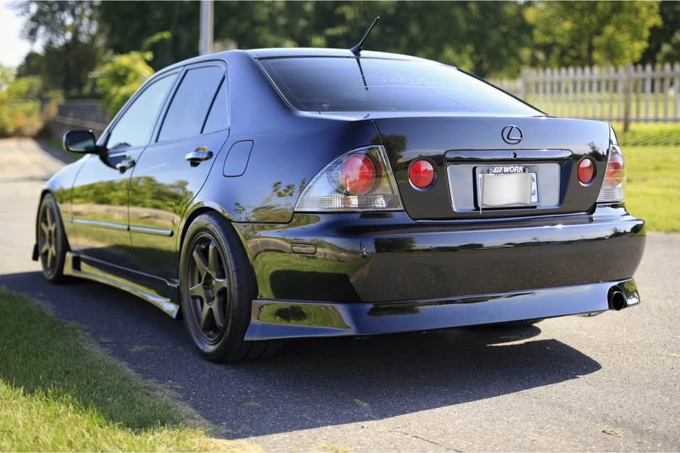 2005 Lexus IS 1st Gen - Image 7 of 18