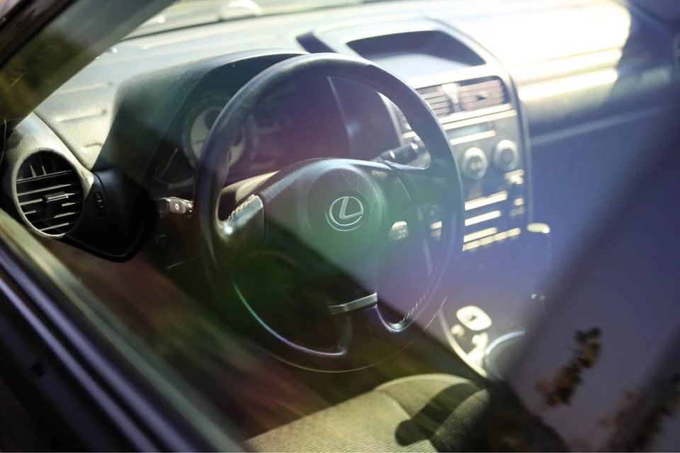2005 Lexus IS 1st Gen - Image 9 of 18