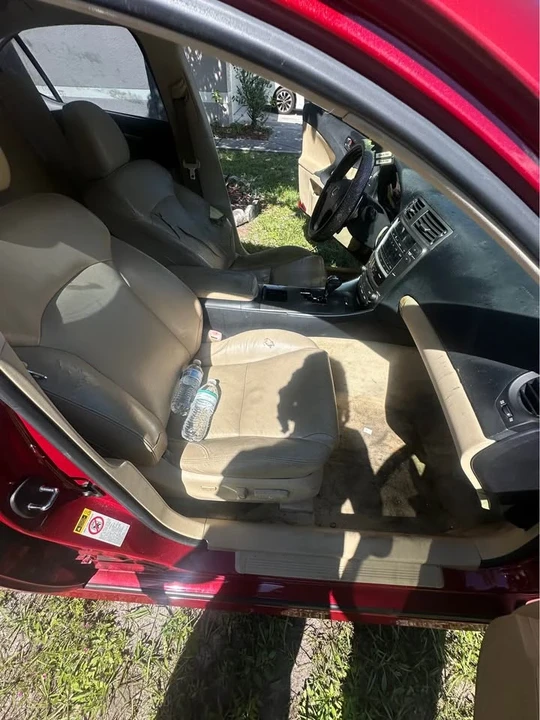 2005 Lexus IS 2nd Gen - Image 5 of 6